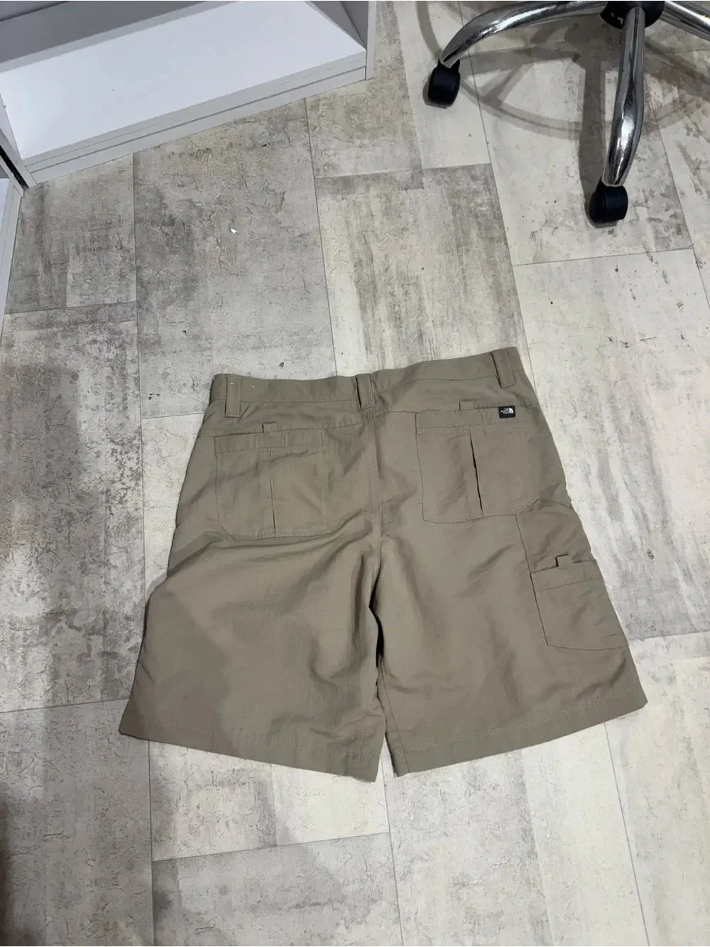 The North Face Khaki Field Cargo Shorts with Logo Tab
